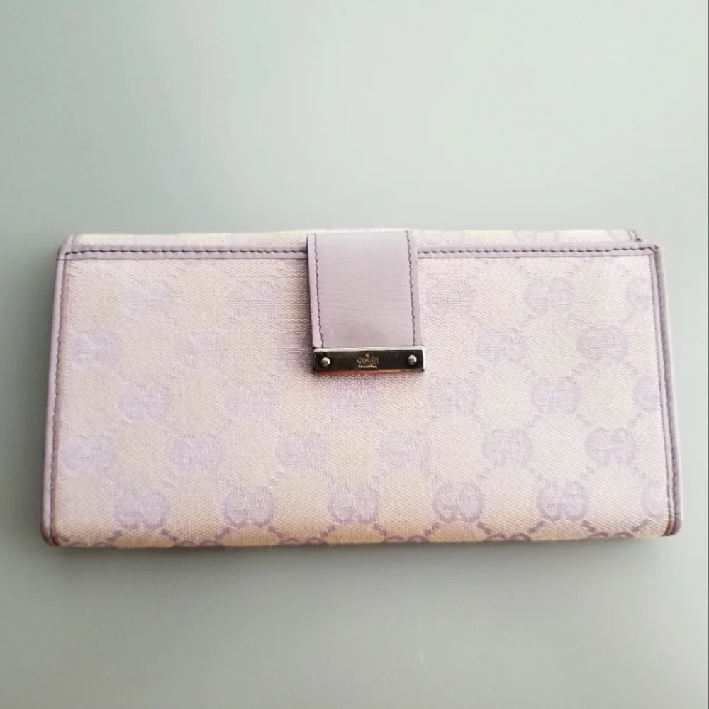 LV 32-000 GUCCI Signature Double Sided Snaps wallets/ Italy